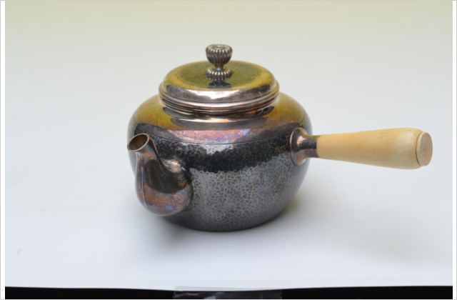 作家物象牙銀瓶